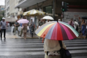 Βροχές σε όλη τη χώρα - Καταιγίδες από το βράδυ στην Αττική