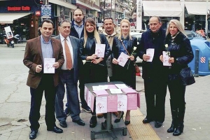 Ν.Δ. Δεν χτυπάμε τις γυναίκες ούτε με τριαντάφυλλο