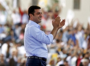 Ο άνθρωπος που μπορεί να κόψει τα φτεράτου Ερντογάν