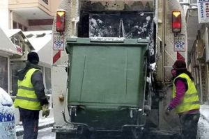 Η σιωπηλή προσφορά των εργατών καθαριότητας του Δήμου