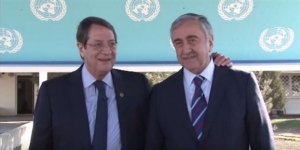 Διακυβέρνηση και περιουσιακό στη συνάντηση Αναστασιάδη-Ακιντζί