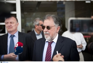 Πανούσης: Η Αριστερά να μη συνεχίσει τον δρόμο των θεωριών συνωμοσίας