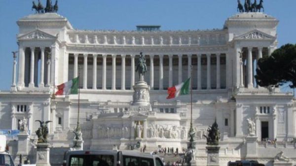 Ιταλικά ΜΜΕ: Η συντηρητική παράταξη επέλεξε τους υποψήφιους για την προεδρία της Βουλής και της Γερουσίας