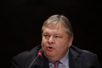 Βενιζέλος: Η λύση για τη χώρα περνάει μέσα από την ήττα του ΣΥΡΙΖΑΝΕΛ