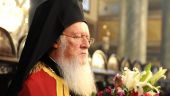 Οικουμενικός Πατριάρχης: Όσο η υγειονομική κρίση συνεχίζεται, πρέπει να τηρούμε τα προστατευτικά μέτρα