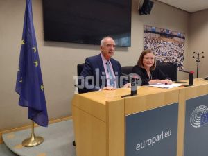 ΕΕ: Με επενδύσεις στα φωτοβολταϊκά απαντά η Ευρώπη στην ενεργειακή κρίση (pics &amp; vid)