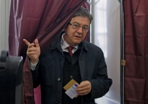 Στις βουλευτικές εκλογές του Ιουνίου κατεβαίνει και ο Μελανσόν