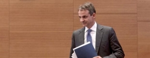 Το διπλό στοίχημα Μητσοτάκη