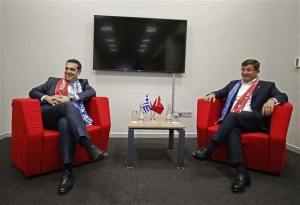 Νταβούτογλου-Τσίπρας: Τεχνική συνεργασία στο Αιγαίο - Πρόταση για τριμερείς συνομιλίες Γερμανίας-Ελλάδας-Τουρκίας