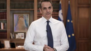 Διάγγελμα Μητσοτάκη το απόγευμα. Προς καθολική απαγόρευση κυκλοφορίας