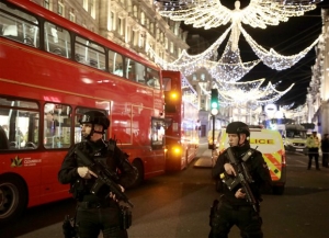 Λονδίνο: Εκκενώθηκε ο σταθμός μετρό Oxford Circus - Αναφορές για πυροβολισμούς (video)