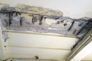 Τραυματισμός ασκούμενης εργαζόμενης από πτώση σοβάδων στο νοσοκομείο Κιλκίς