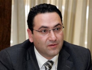 Κύπρος: Παραίτηση του αντιπροέδρου του ΔΗΚΟ με αιχμές κατά Παπαδόπουλου