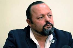 Δεν είχε ψιλά να χαλάσει από ….δισεκατομμύρια