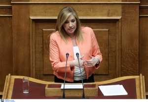 Γεννηματά: Τα έδωσαν όλα και πήραν το τίποτα σε δόσεις
