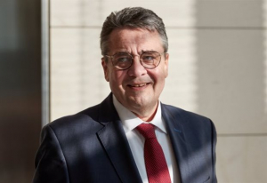 <div>Γκάμπριελ: Το SPD θα πει "ναι" σε κυβέρνηση συνασπισμού</div>