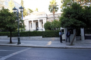 Σύσκεψη του οικονομικού επιτελείου της κυβέρνησης στο Μαξίμου