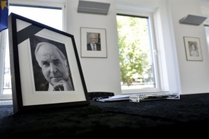 Η Ευρώπη τιμά τη μνήμη του Χέλμουτ Κολ