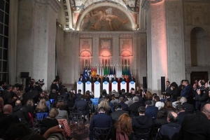 Σύνοδος ΕΕ στη Ρώμη: Τα χαμόγελα και η καυτή πατάτα του προσφυγικού