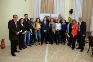 Η Αθηναϊκή Ζυθοποιία απλώνει χέρι βοηθείας σε 20 επιχειρήσεις