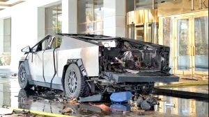 Πιθανολογείται ότι ο οδηγός του Tesla Cybertruck που εξερράγη στο Λας Βέγκας είναι Αμερικανός στρατιώτης