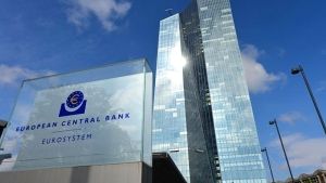 Πτώση στις μισθολογικές αυξήσεις στην ευρωζώνη το 2025, σύμφωνα με την ΕΚΤ