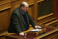 Φίλης κατά Μαξίμου για τις παρεμβάσεις της εκκλησιαστικής εξουσίας