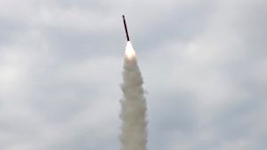 Δύο εκτοξεύσεις πυραύλων κρουζ μακρού βεληνεκούς από τη Βόρεια Κορέα