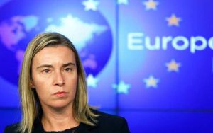 Βέλγιο: Η πρώην αντιπρόεδρος της Κομισιόν Φεντερίκα Μογκερίνι στα χέρια της αστυνομίας σε έρευνα για απάτη