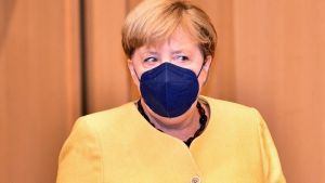 Μέρκελ: “Δεσμευόμαστε να δώσουμε στα Δυτικά Βαλκάνια προοπτική ένταξης στην ΕΕ”