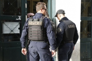 Ανοίγουν τραπεζικές θυρίδες για τη μαφία των Ρομά