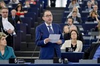 Πιτέλα: Φιλί θανάτου οι πολιτικές λιτότητας στην Ευρώπη