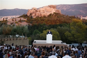 Welt: Στο λίκνο της δημοκρατίας ο Μακρόν καλεί σε επανίδρυση της ΕΕ