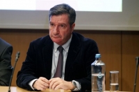 Ο Γ. Καμίνης καταλογίζει απροθυμία στην κυβέρνηση να αντιμετωπίσει τις καταλήψεις κτιρίων