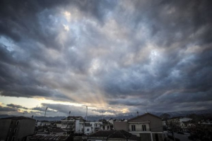 Συννεφιασμένος ο καιρός την Τετάρτη