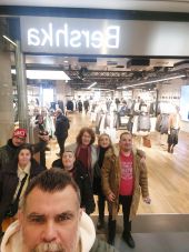 Το Κοινωνικό Κέντρο Στήριξης στο εμπορικό κέντρο ΚΟΣΜΟΣ