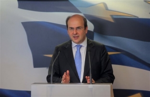 Κόντρα κυβέρνησης-ΣΥΡΙΖΑ για την ιδιωτικοποίηση των αεροδρομίων