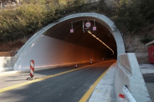 Κλείνει για μία εβδομάδα η κάθοδος στη σήραγγα Στέρνας