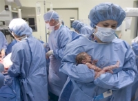Σπάνε τα ρεκόρ οι γεννήσεις με καισαρική στην Ελλάδα