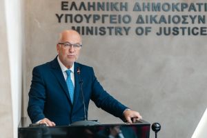Φλωρίδης: Η δικαιοσύνη δεν λειτουργεί με πολιτικούς χρόνους, ανταποκρίθηκε και στα δύο αιτήματα Ρούτσι