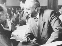 Πώς οι πρώην ναζί προσπάθησαν να σώσουν τον Μέρτεν