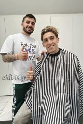 Με τον Τσιμίκα και τ’ άλλα αστέρια της Λίβερπουλ ο κιλκισιώτης κομμωτής Χάρης Πιπερίδης