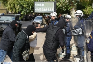 Έφοδος της Αντιτρομοκρατικής σε Παγκράτι και Νέο Κόσμο