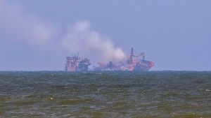 Συναγερμός: Πλοίο εμπορευματοκιβωτίων δέχεται πυρά από ιρανικό περιπολικό ανοικτά του Ομάν