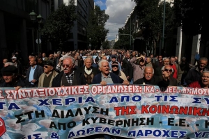 Δεν θα επιστρέψουν αναδρομικά το ΕΚΑΣ δικαιούχοι που το χάνουν