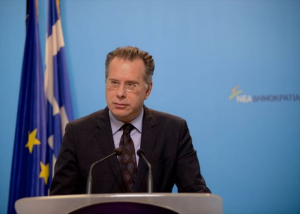 Κουμουτσάκος: Βαδίζουμε στα τυφλά για την πΓΔΜ