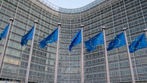 Ευρωπαϊκή Επιτροπή: Δεκτά από αύριο τα πιστοποιητικά για την COVID από Αρμενία και Ηνωμένο Βασίλειο