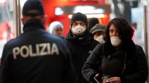 Κορωνοϊός-Ιταλία: Συγκινητικό βίντεο της πολεμικής αεροπορίας στηρίζει την ελπίδα (VIDEO)