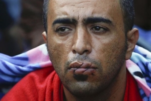 Ειδομένη: Πρόσφυγες έραψαν τα στόματά τους-Ζητούν να ανοίξουν τα σύνορα