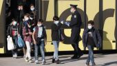 Μηταράκης: 10.700 μετακινήσεις προσφύγων από τα νησιά στην ενδοχώρα το 1ο τρίμηνο